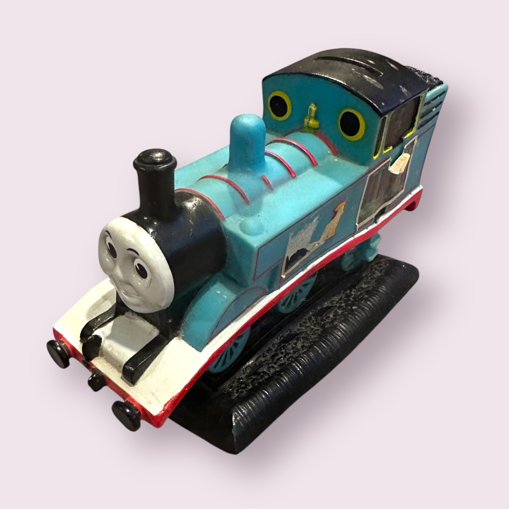 Vintage Thomas The Tank Train Plastic Coin Bank - Picture 4 of 10